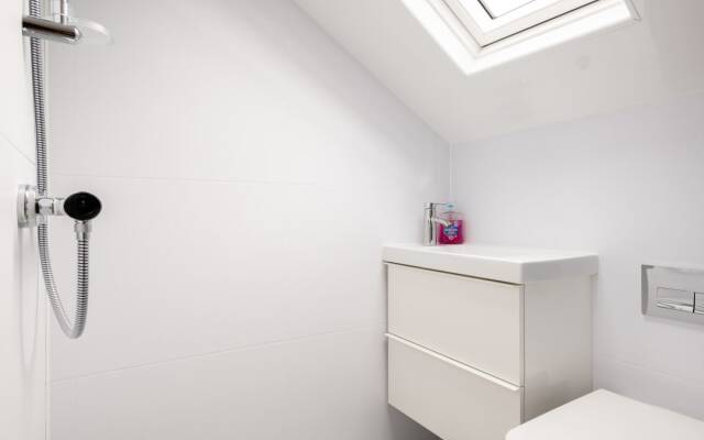 The Jericho Retreat - Bright & Spacious 4bdr Home With Garden