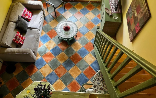 Charming Holiday Home With Swimming Pool