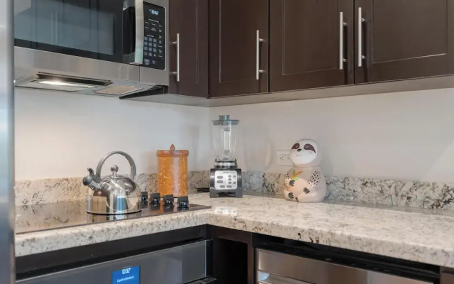 Suite 4 - Sloth Pool&Beach 3 BR Condo