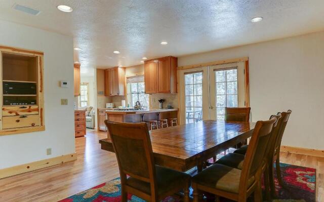 3 Mt. Baker-AC-Hot Tub-4BR/3BA