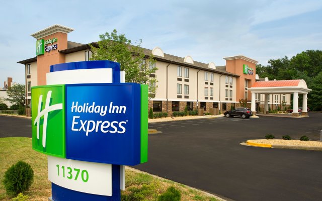 Holiday Inn Express Waldorf, an IHG Hotel