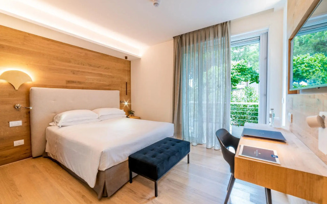 The Green Park Hotel