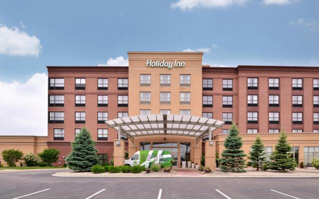 Holiday Inn Madison at The American Center, an IHG Hotel