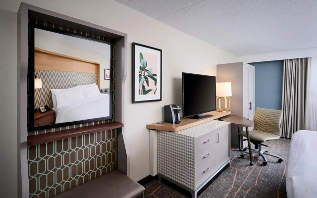Holiday Inn Burlington Conference Centre by IHG