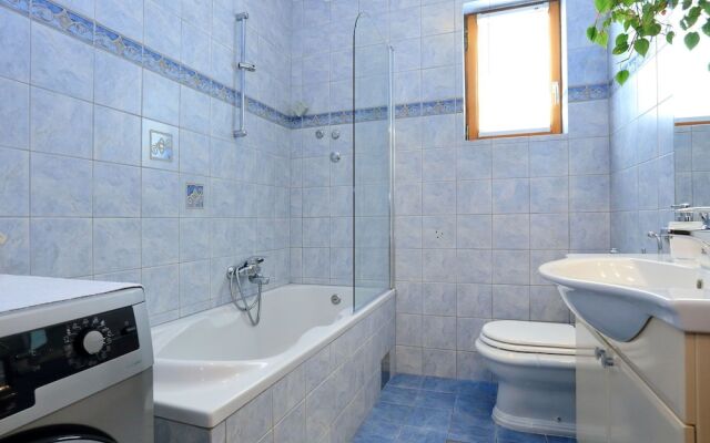 Luxurious Villa in Zadar With Swimming Pool