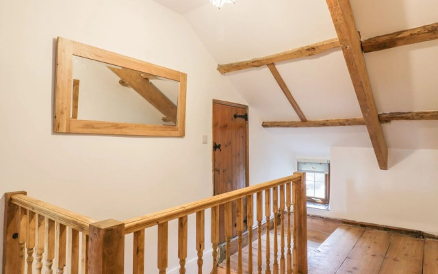 Lower West Curry Farmhouse