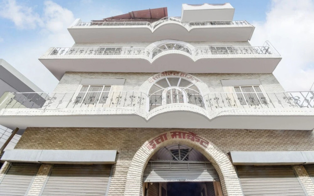 Spot On 47388 Dutta Guest House