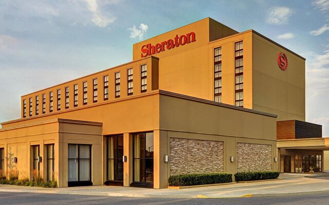 Sheraton Toronto Airport Hotel & Conference Centre