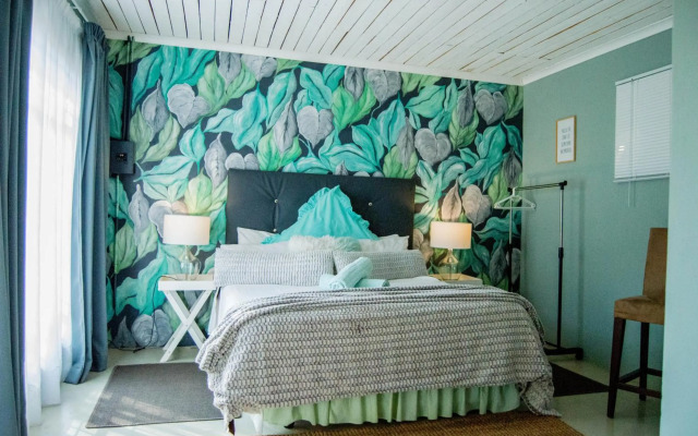 Shangrila Innibos Country Lodge