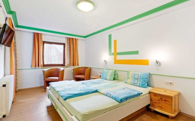 Spacious Apartment in Saalbach-hinterglemm near Ski Area