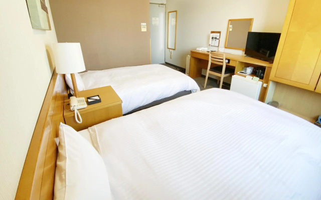 Hotel Route-Inn Yokkaichi – Guest Rooms – Yokkaichi