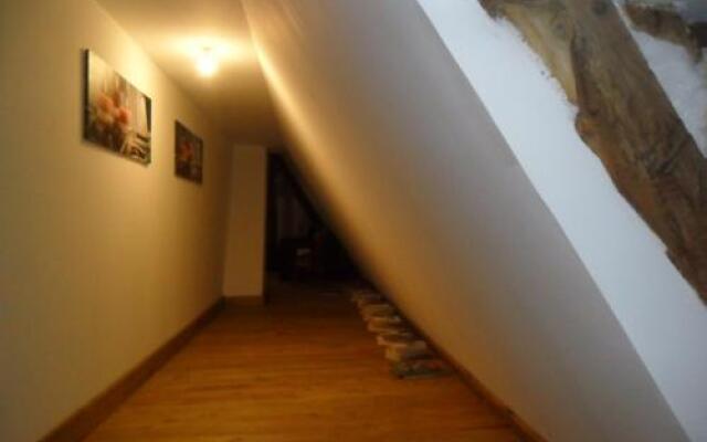 Le Village Des Glycines