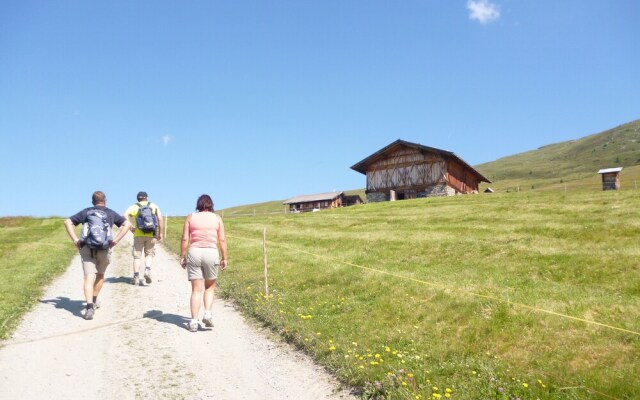 Ferienwohnungen Schusterhof in Natz