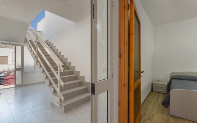 2466 Sunnyside Piano Terra by Barbarhouse