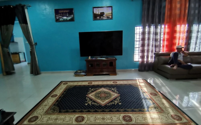OYO Home 90357 Alisa Homestay