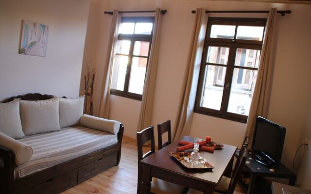 Sofita Suites