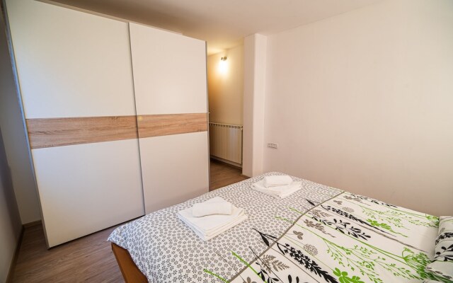 Apartments Ole