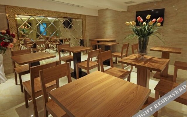 Ruijin Exotic Hotel (Chongqing North Railway Station Store)