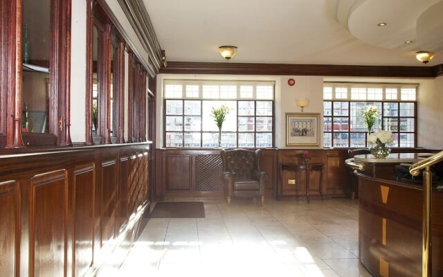 Hayes Hotel