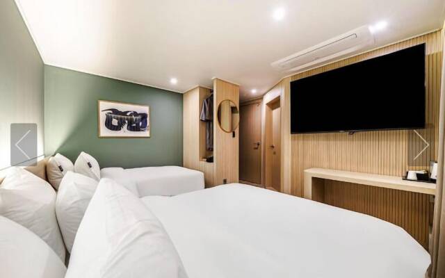 Brown Dot Hotel Yeonsan