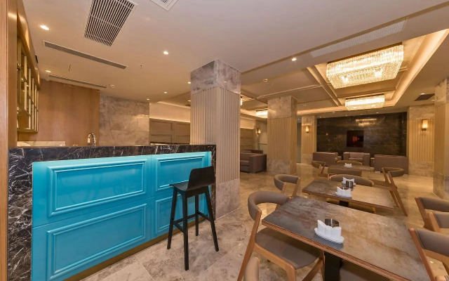 Golden Royal Hotel & Spa