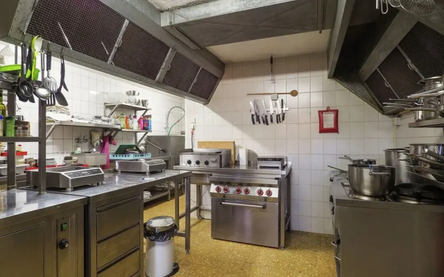 Spacious Villa in Afritz am See with Hot Tub