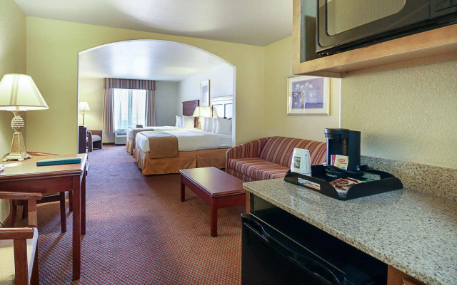 Comfort Inn & Suites
