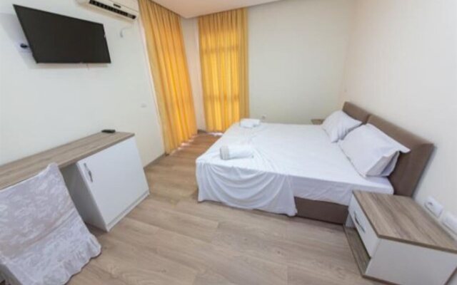 Esal Hotel