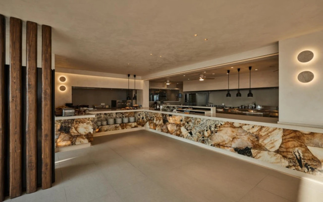 Uzenie All Suites Boutique Resort