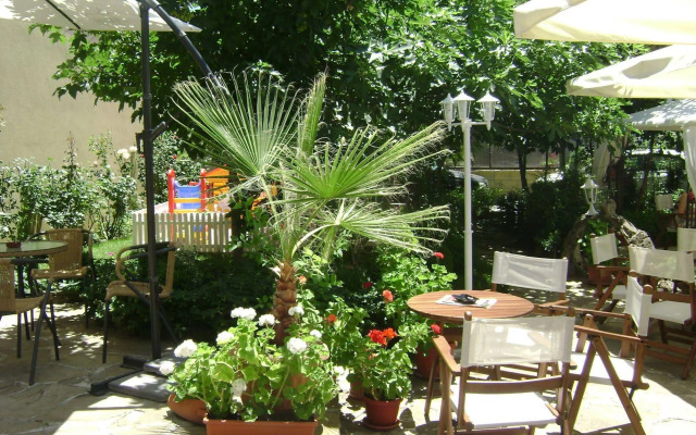 Family Hotel Kandrovi