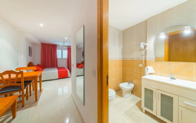 Апартотель Apartamentos Isla del Sol