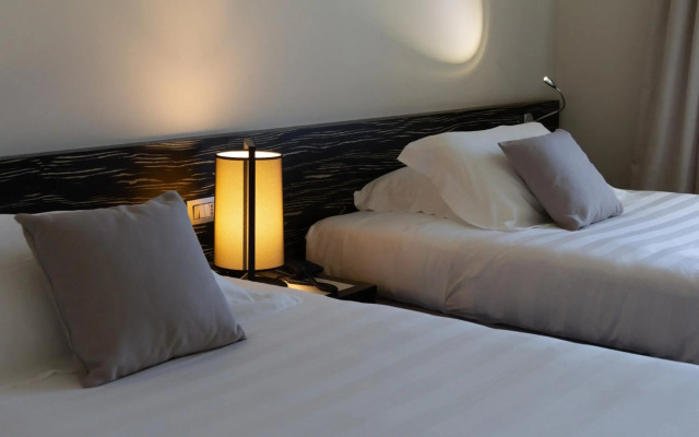 G Hotel