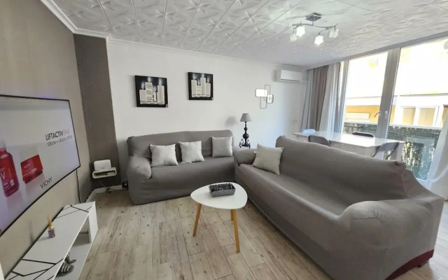 Beach Escape for 6 in Benidorm