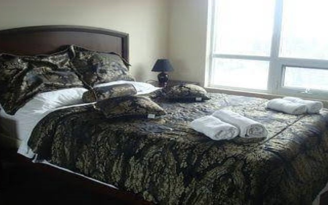 Kashaneh Guest House - Sheppard Avenue E