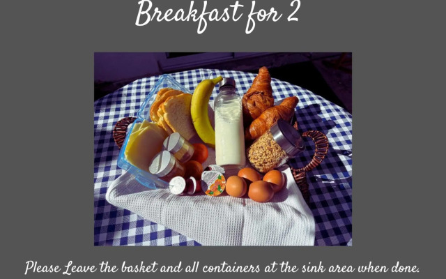 Mediterranean poolside garden cottage