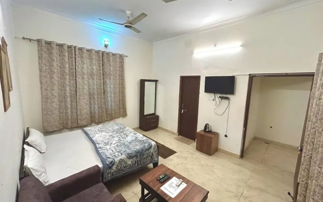 Krishnam Guest House