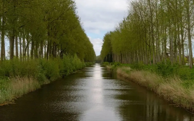 Holiday Home Along the Canal With Great Views