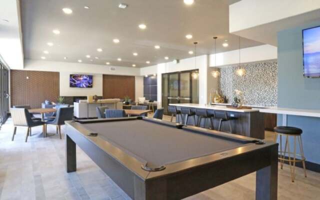 Global Luxury Suites in Campbell