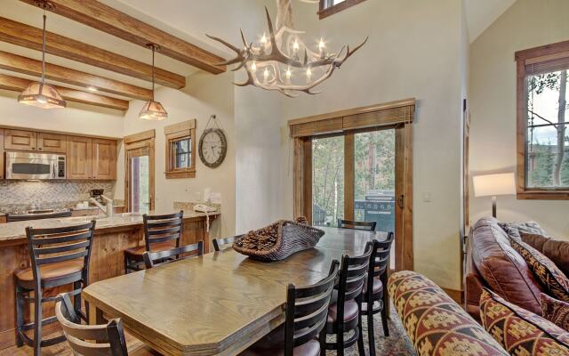 Mountain Thunder Lodge