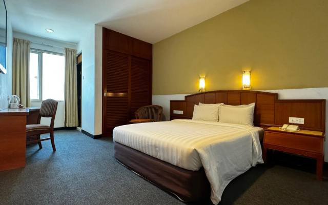 Hotel Continental – Guest Rooms – George Town