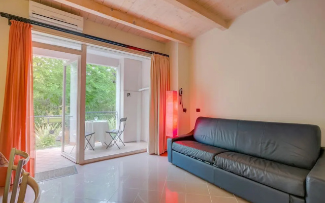 Orange Apartment Desenzano With Wi-fi