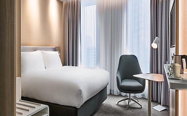 Holiday Inn Express Warsaw - The HUB by IHG