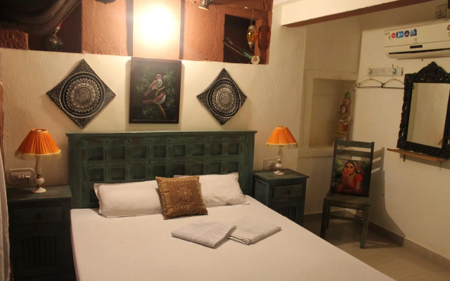 Kesar Heritage Guest House