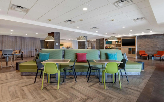 Home2 Suites by Hilton Las Vegas Southwest I-215 Curve