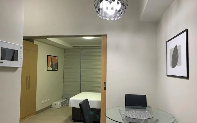 Uptown Park Suites Tower 1