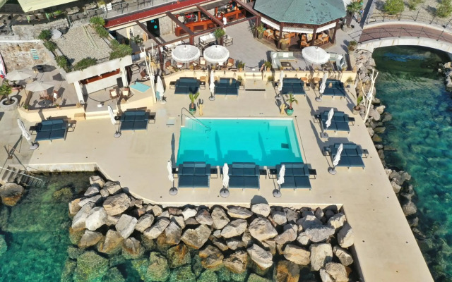 Hotel Savoy