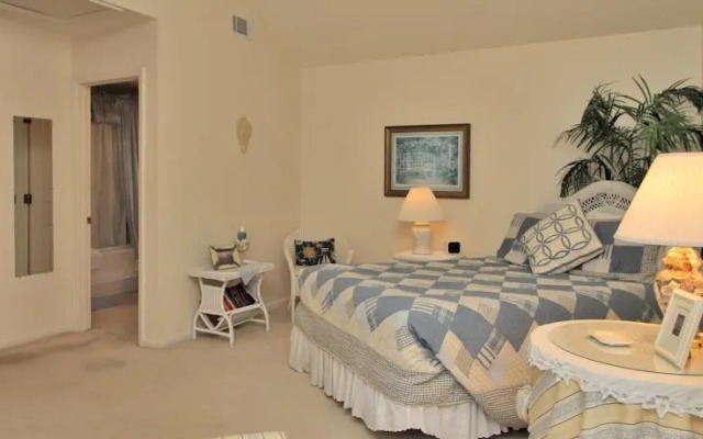 Evian at Shipyard by Hilton Head Accommodations