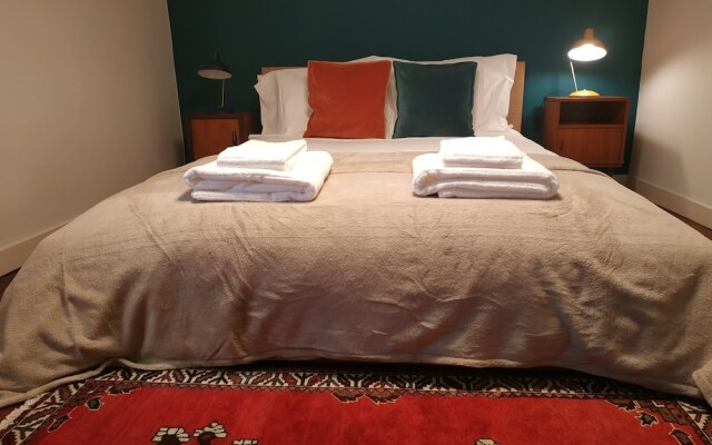 Casa da Travessa Sol e Terraço na Bica