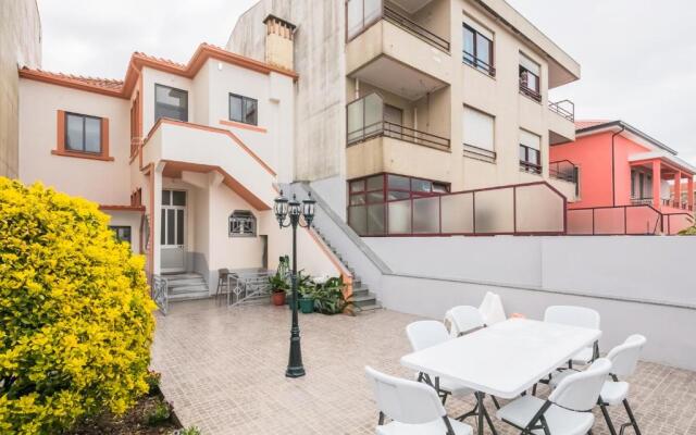 Apartamento A Francos Artist Painting 2