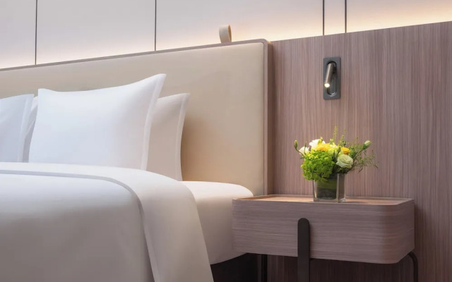 Holiday Inn Express Nanjing Jiangbei Wonhall Mall by IHG